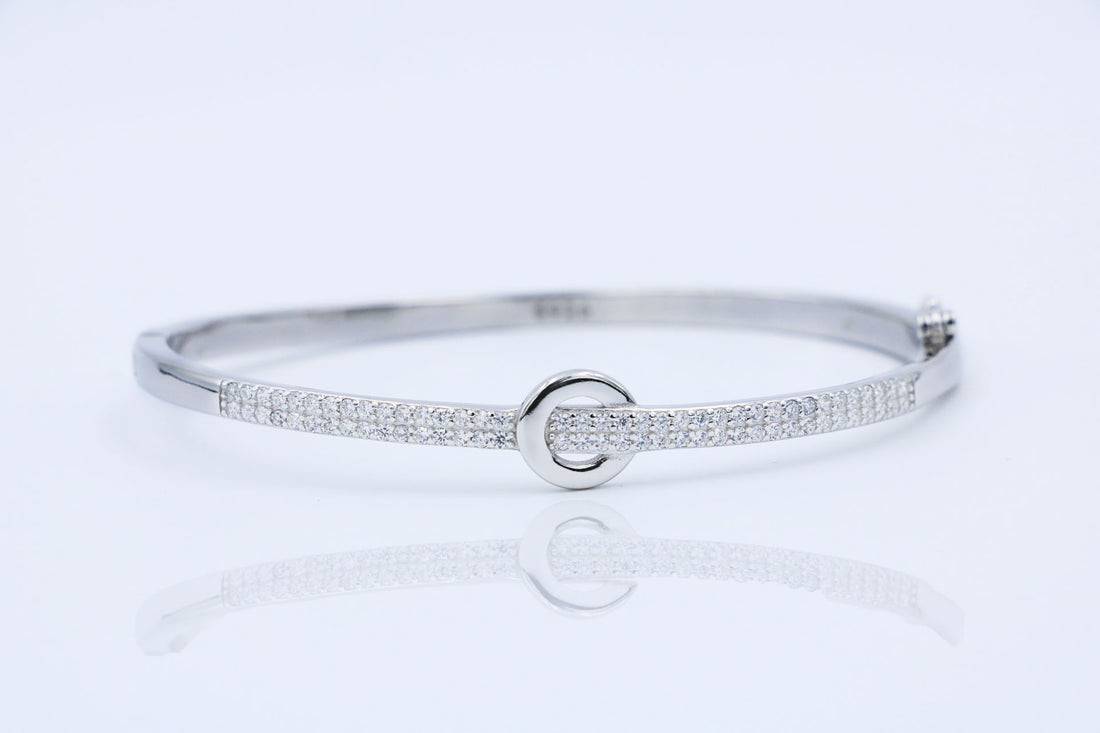 Circle Poise Bracelet