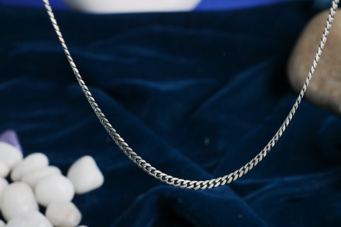 Urban thick Matte Chain