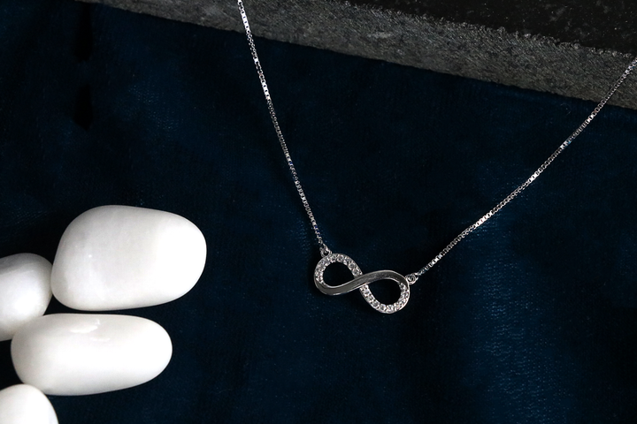 Infinity Poise Chain