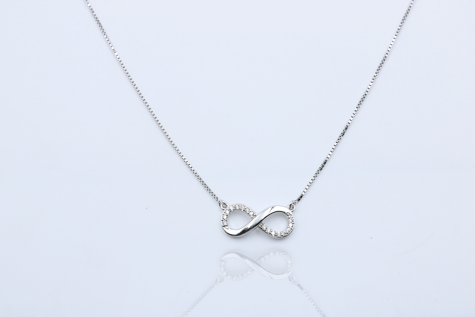 Infinity Poise Chain