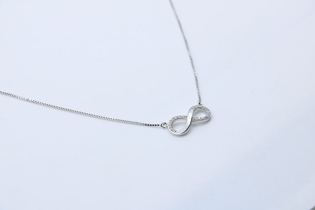 Infinity Poise Chain