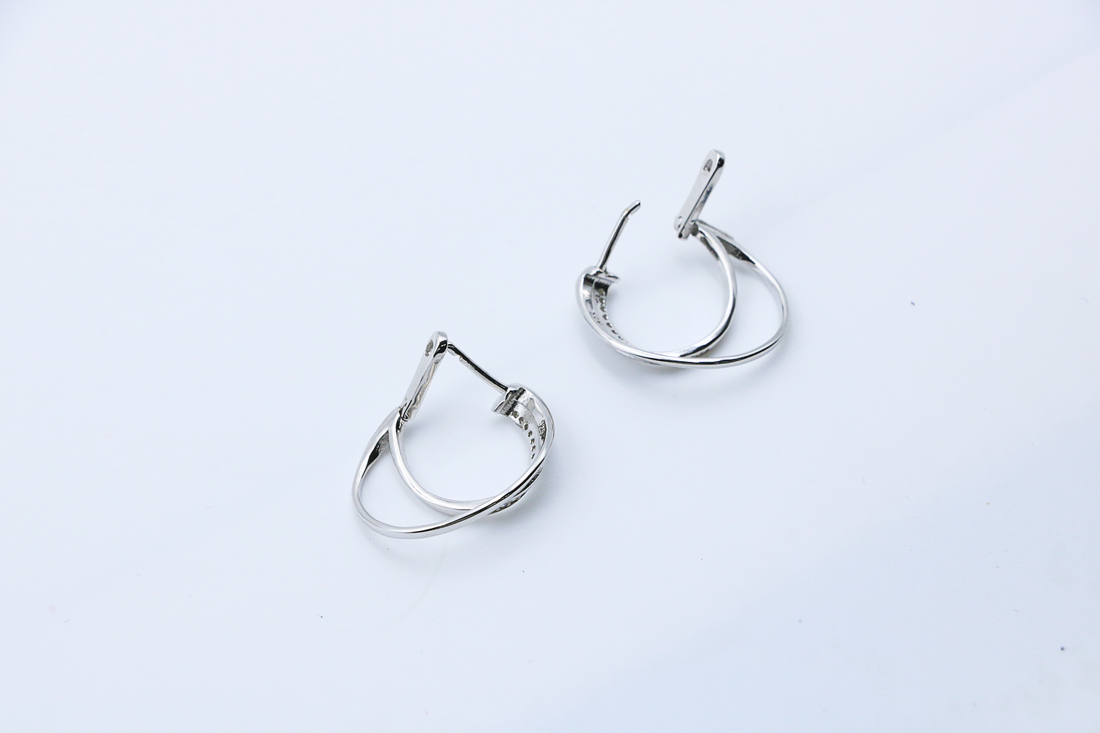 Fluid Arc Hoops