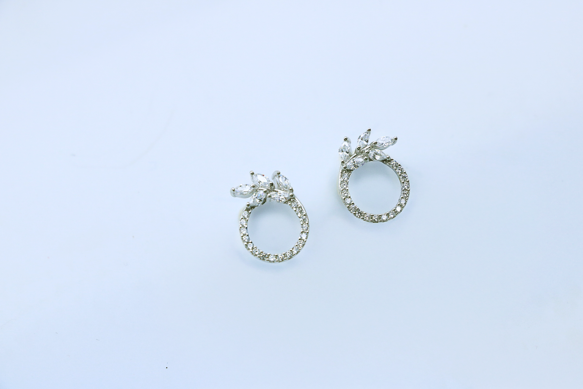 Leaflit Halo Studs