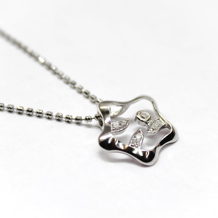 Nova Petal Pendant Chain