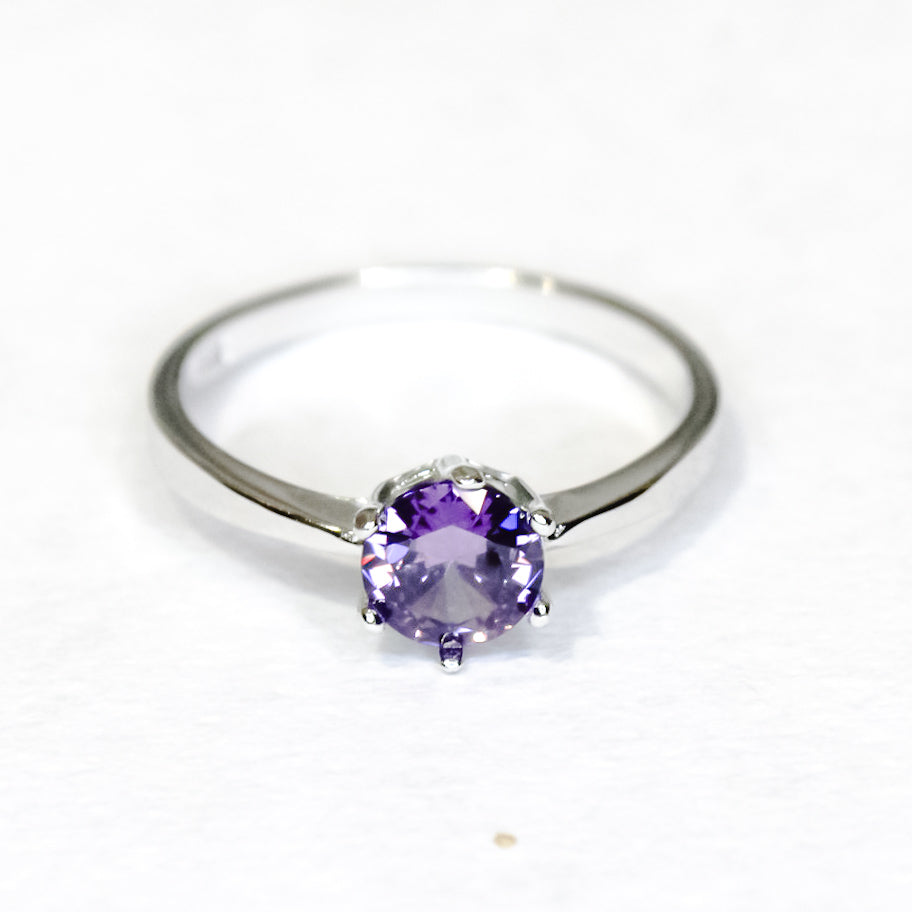 Violet Aura Solitaire