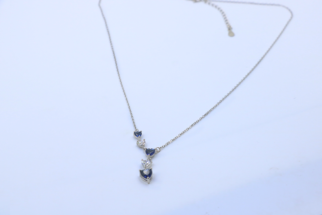 Midnight Hearts Cascade Chain