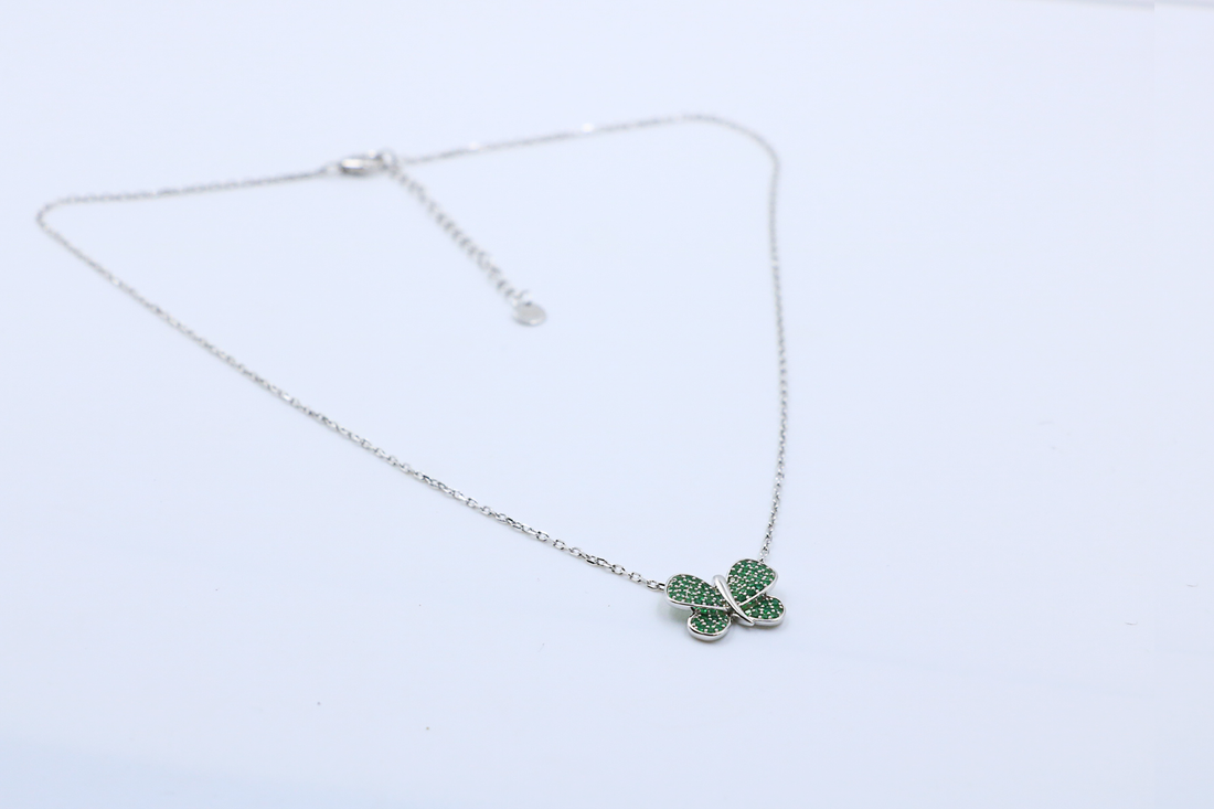 Clover Breeze Pendant