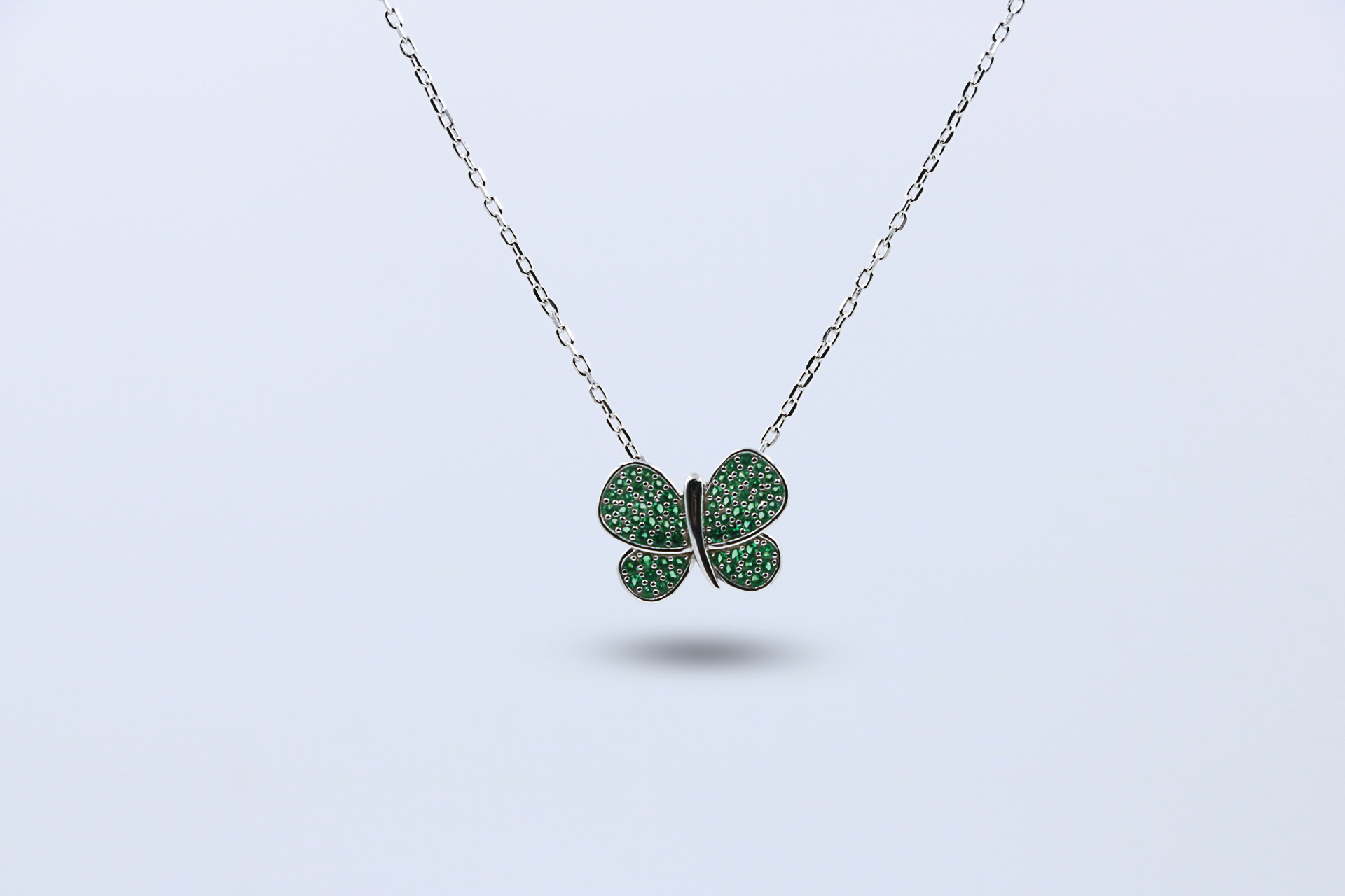 Clover Breeze Pendant