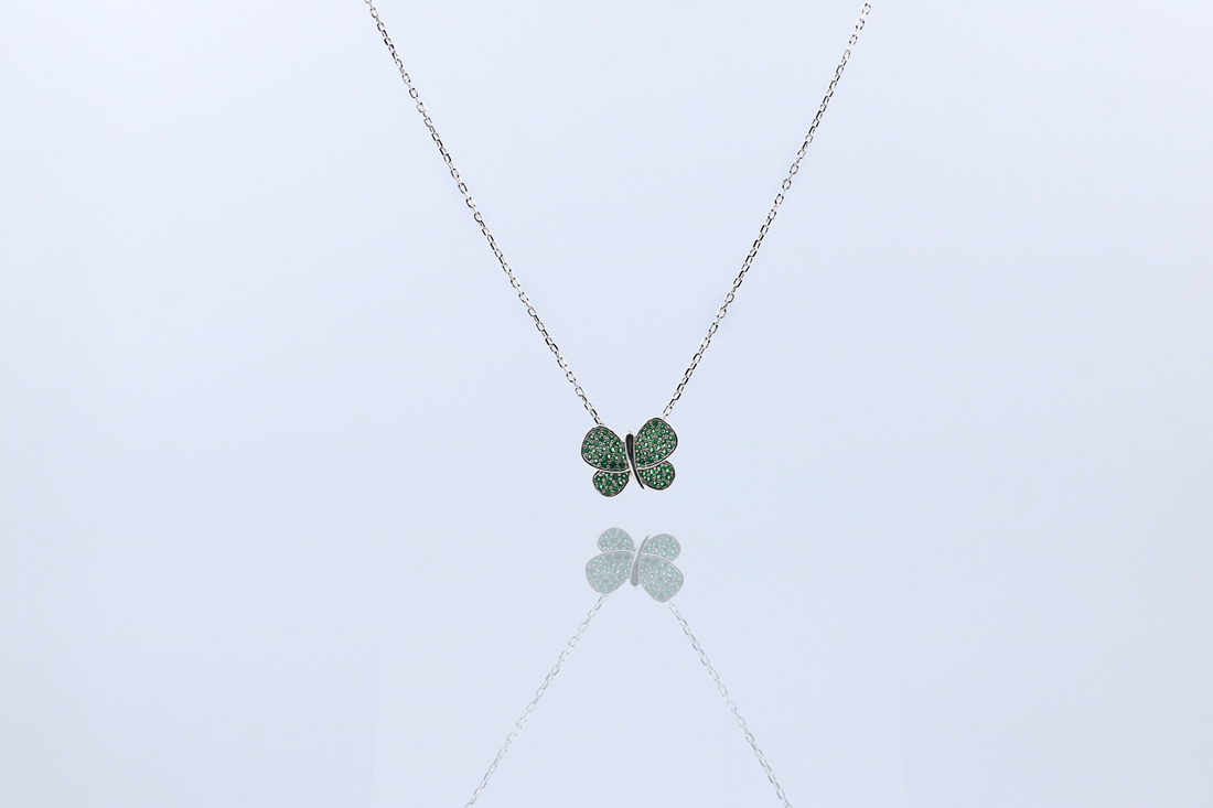 Clover Breeze Pendant