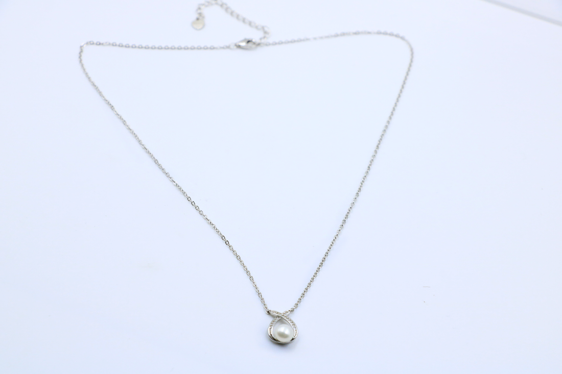 Pearl Poise Pendant