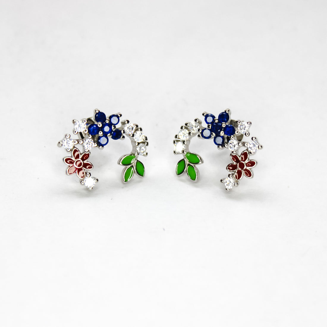 Floristra Curve Studs