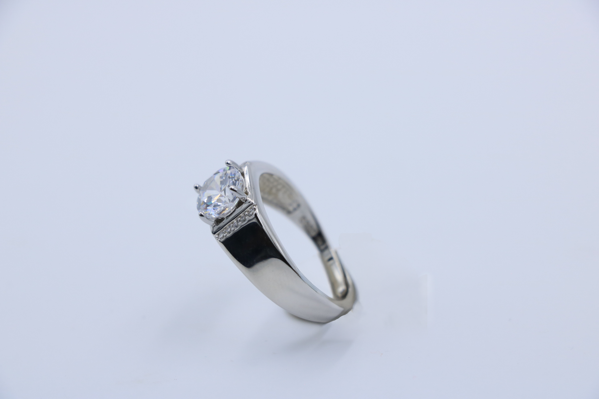 Regal Orbit Silver Ring