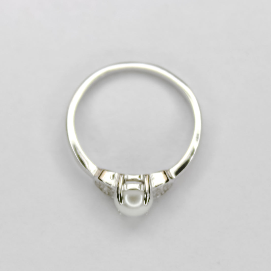 Pearlista Embrace Ring