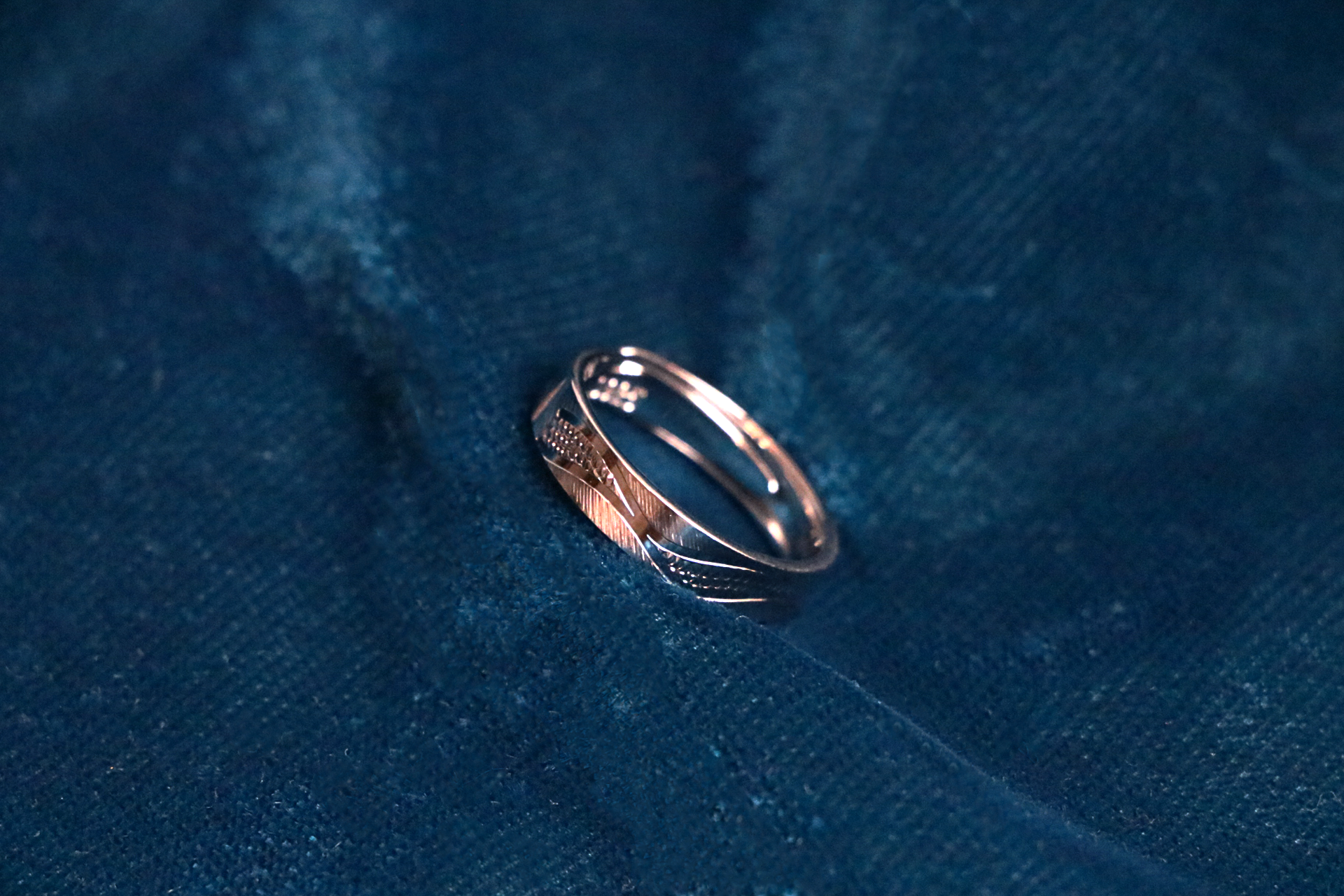 Aurora Etch Silver Band