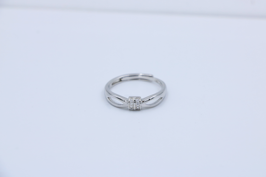 Echo Arch Silver Ring