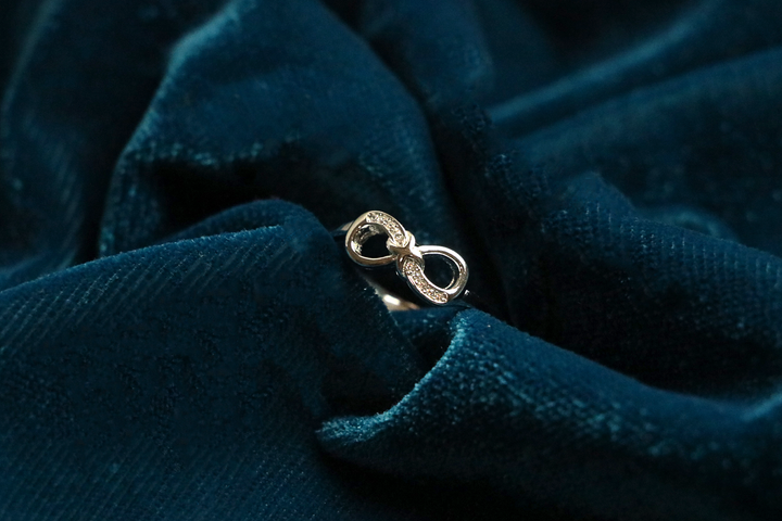 Eon Link Silver Ring