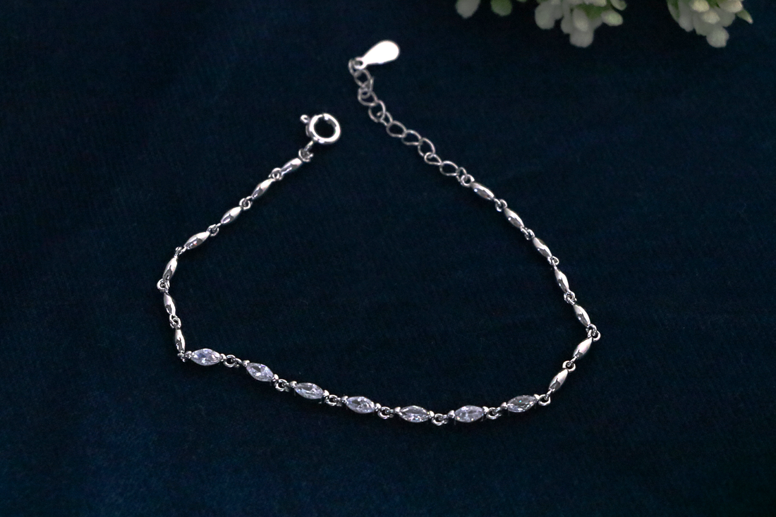 Lune Pulse Silver Bracelet