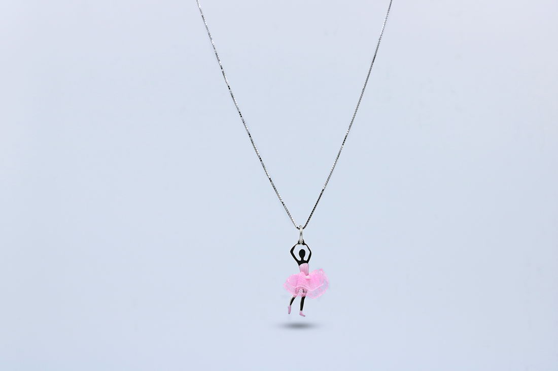 Pirouette Glow Silver Chain