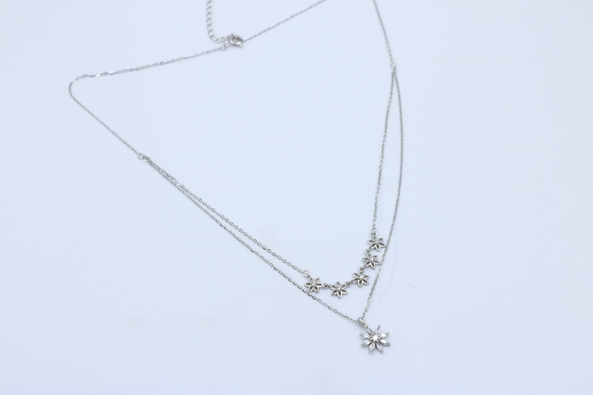 Astra Bloom Silver Chain