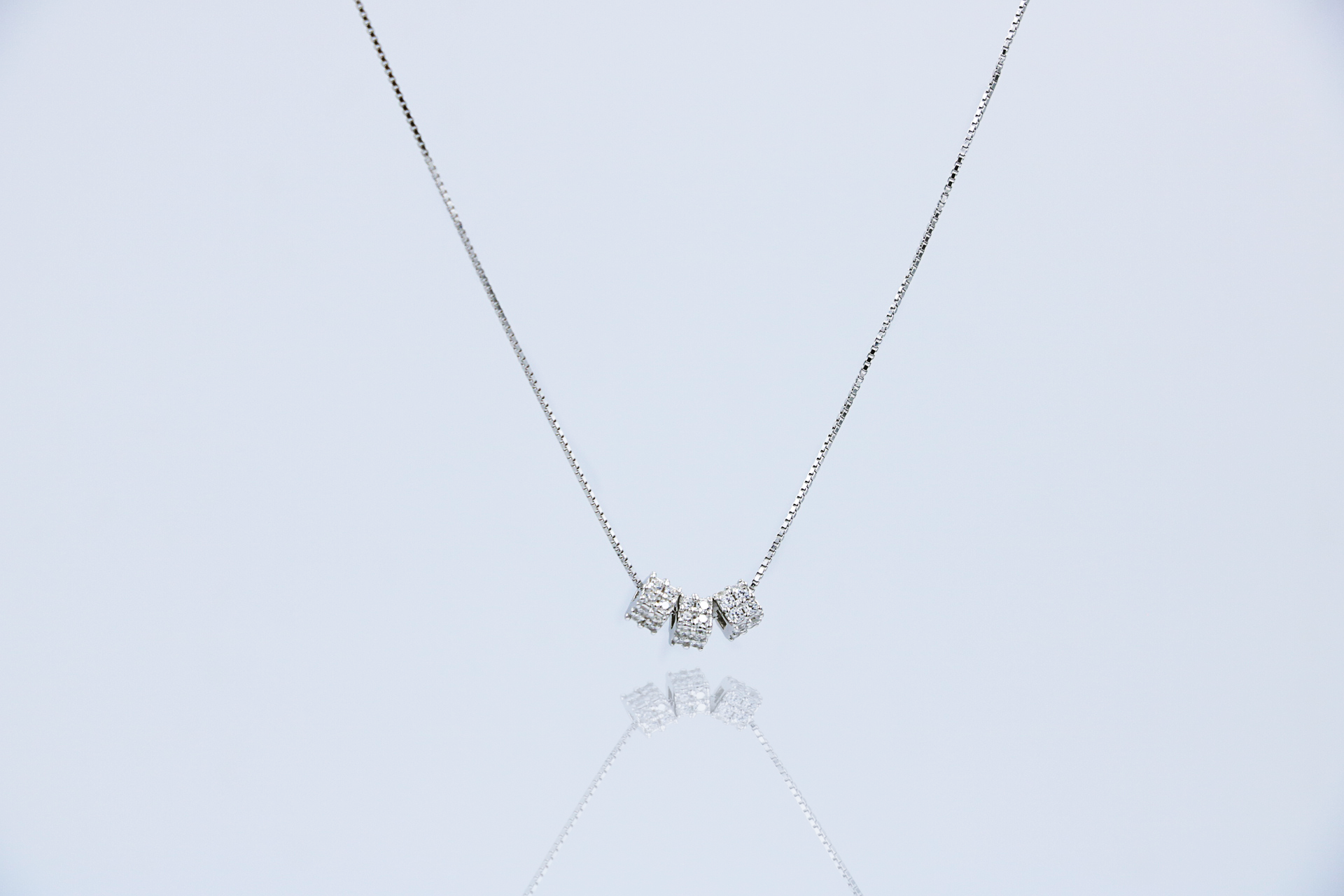 Trinity Gleam Silver Chain