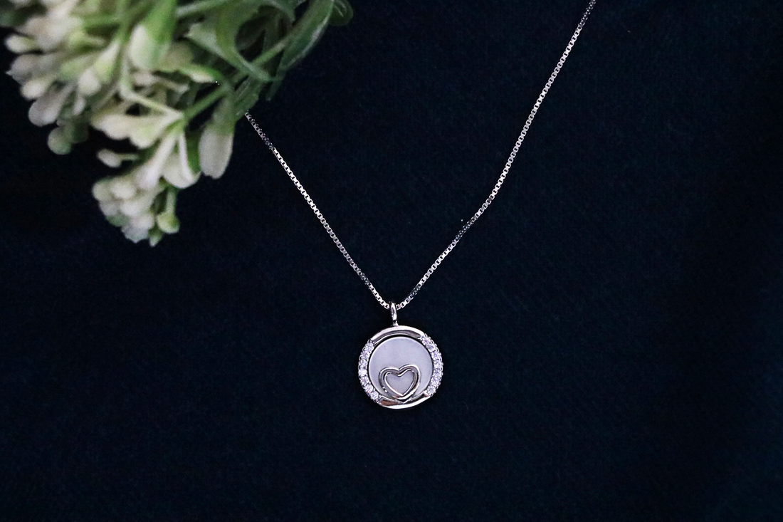 Aura Heart Pendant Chain