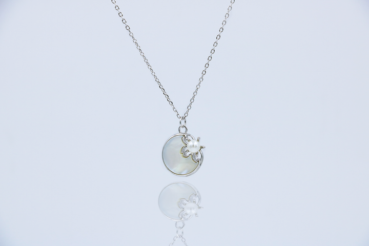 Lune Whisper Pendant Chain