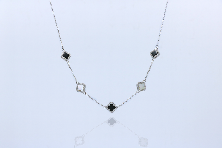 Quatre Veil Pendant Chain
