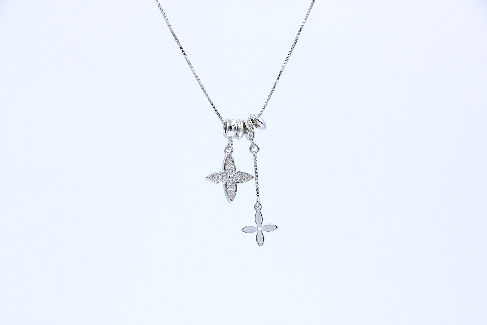 Fleur Drift Pendant Chain