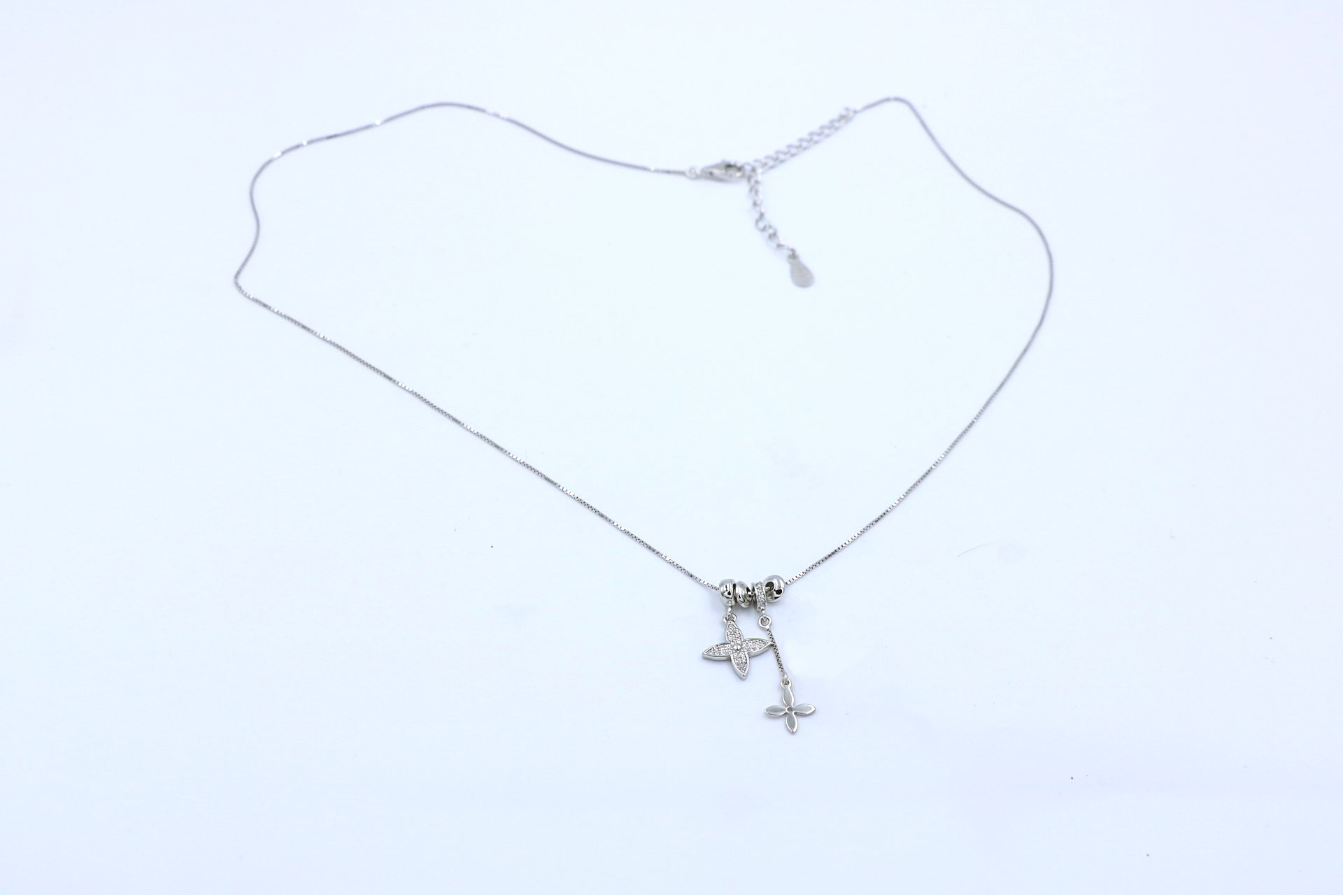 Fleur Drift Pendant Chain