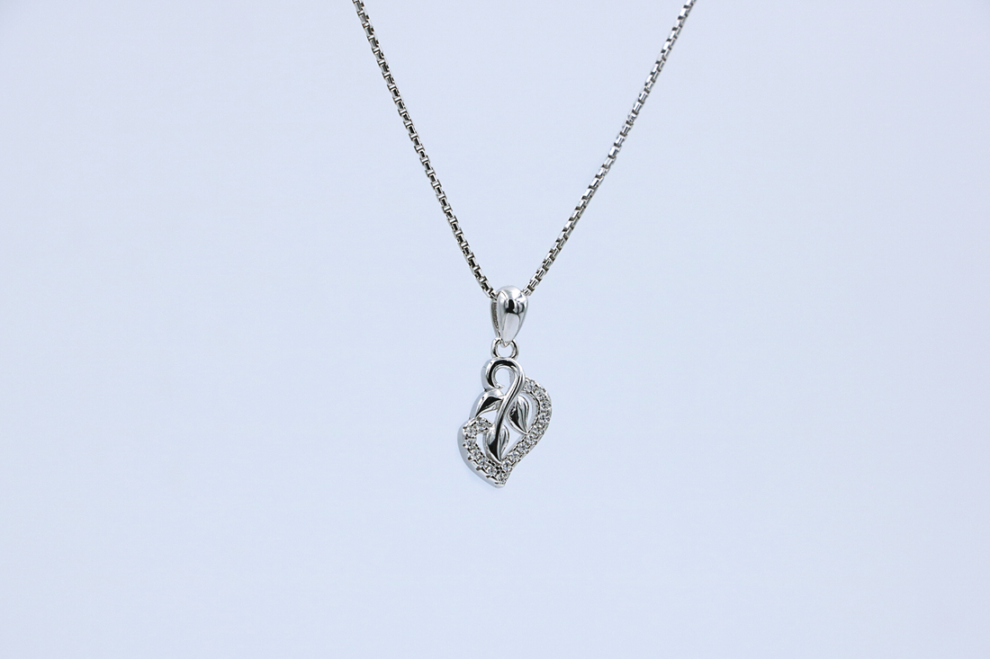 Lace Heart Pendant Chain
