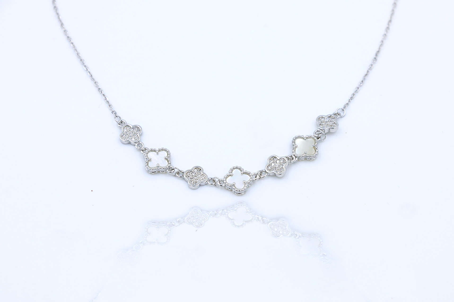 Veil Quatre Pendant Chain