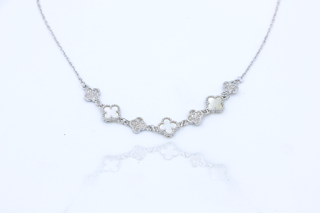 Veil Quatre Pendant Chain