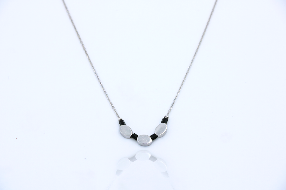 Onyx Pearl Pendant Chain
