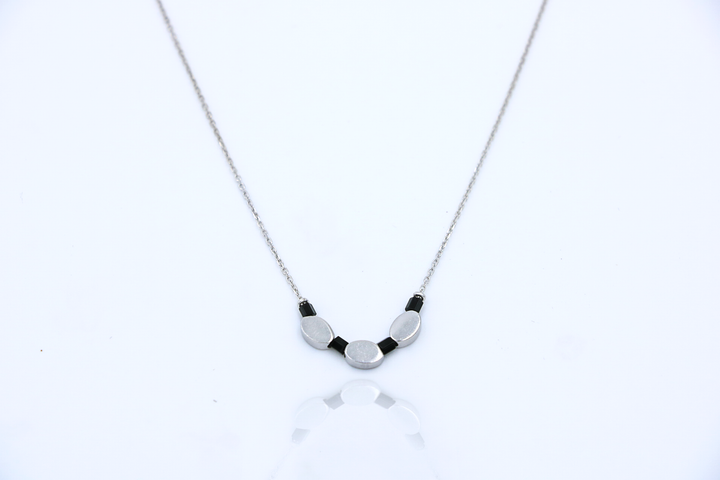 Onyx Pearl Pendant Chain