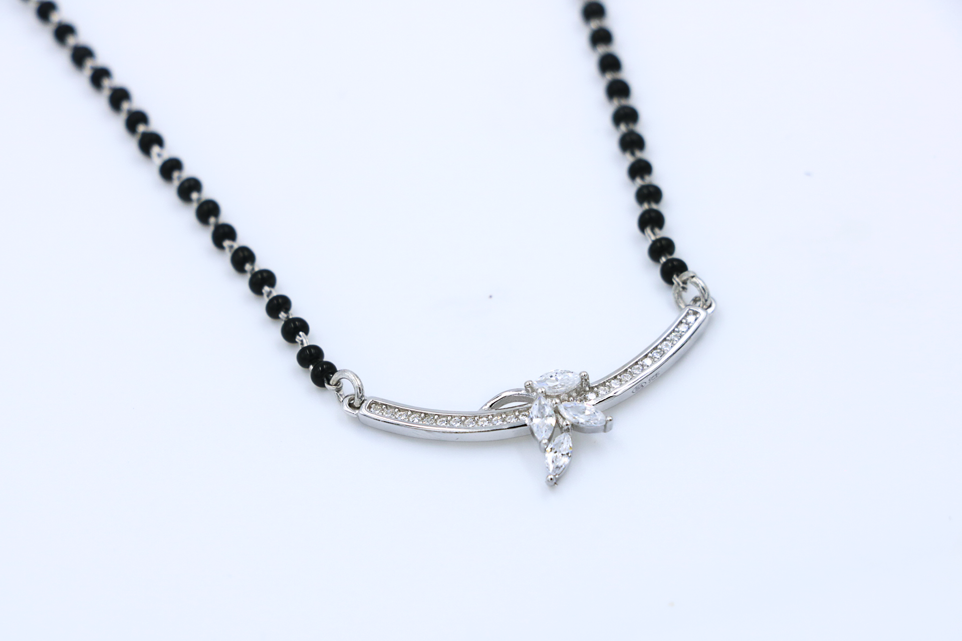 Bloom Arc Mangalsutra