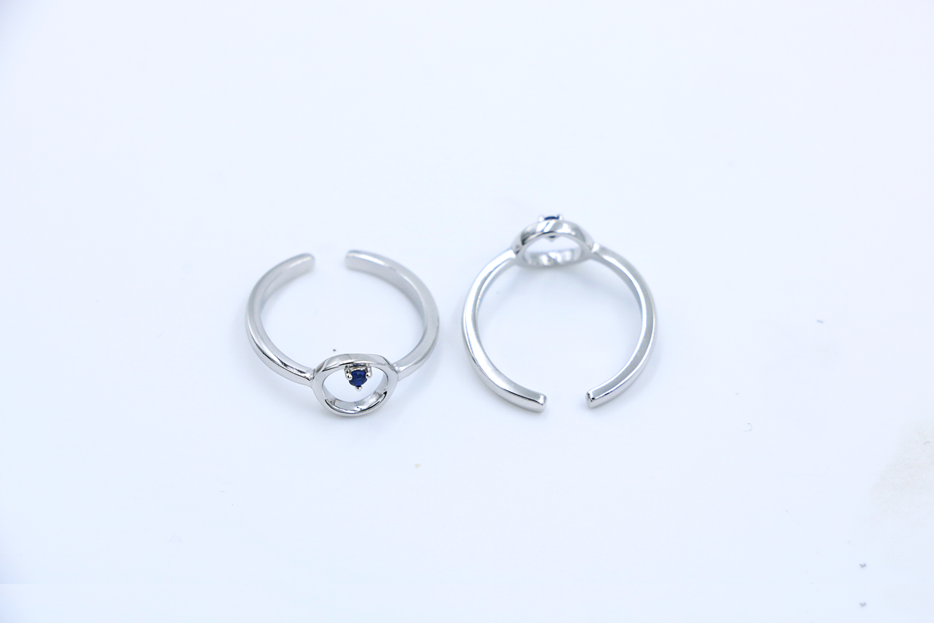 Nila Orbit Toe Ring