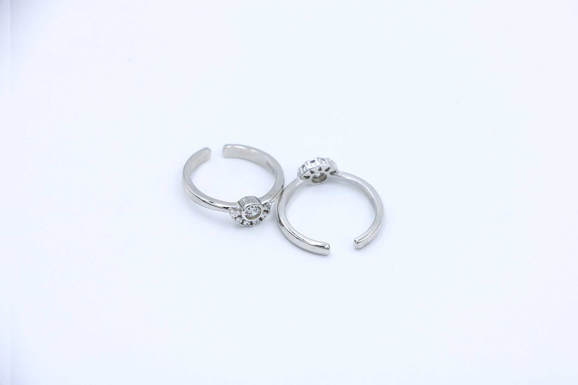 Aura Corona Toe Ring