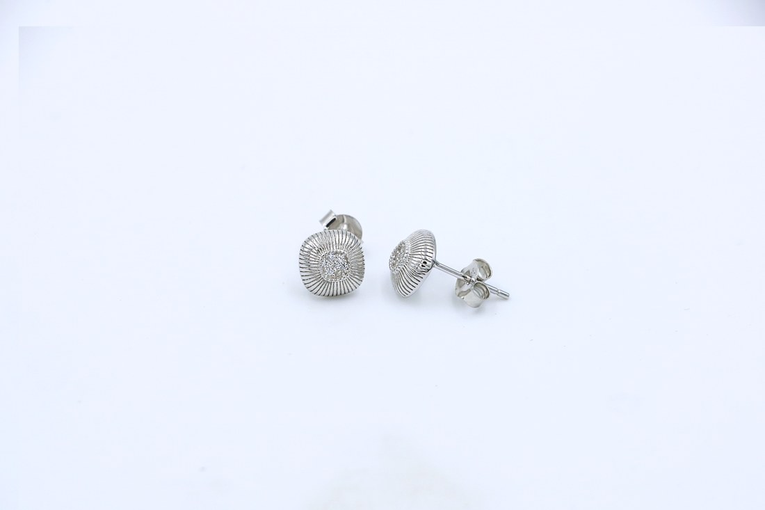 Mira Flute Studs
