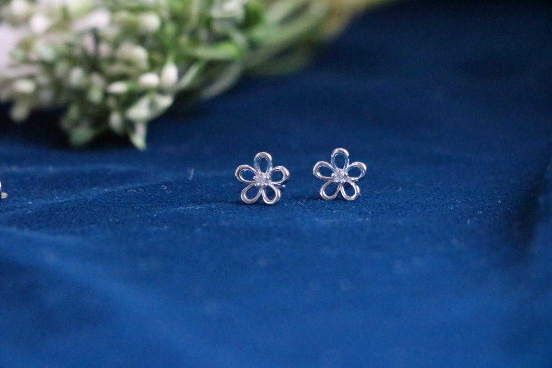 Zola Petal Studs