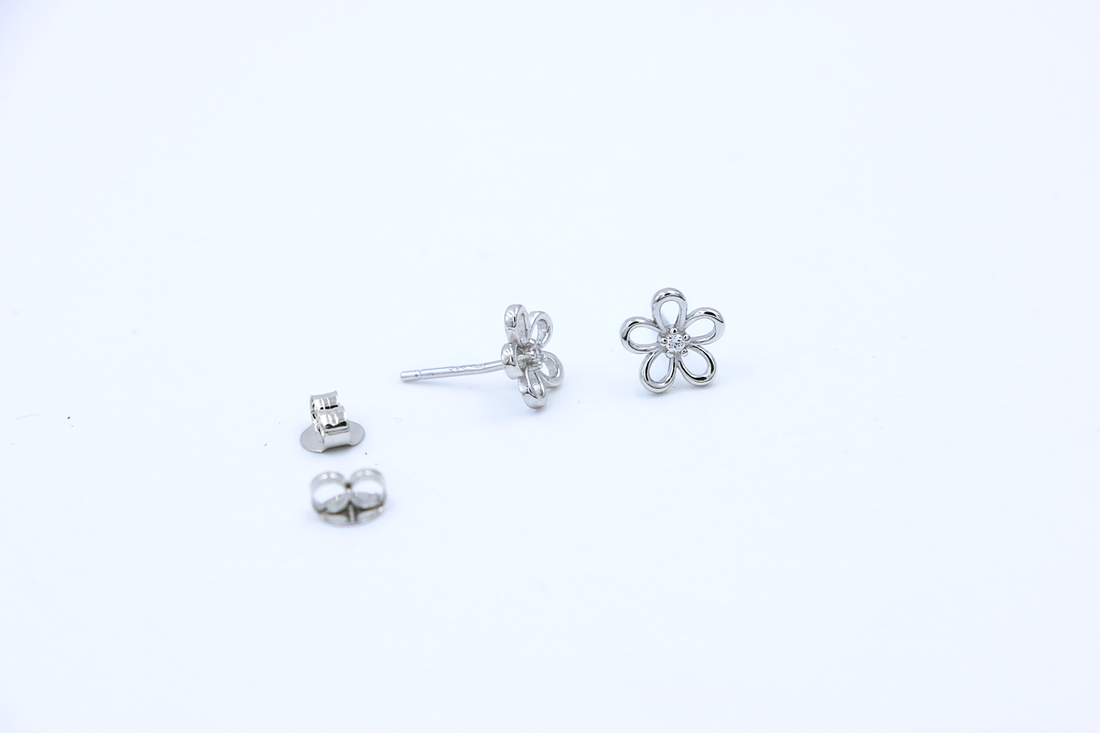 Zola Petal Studs