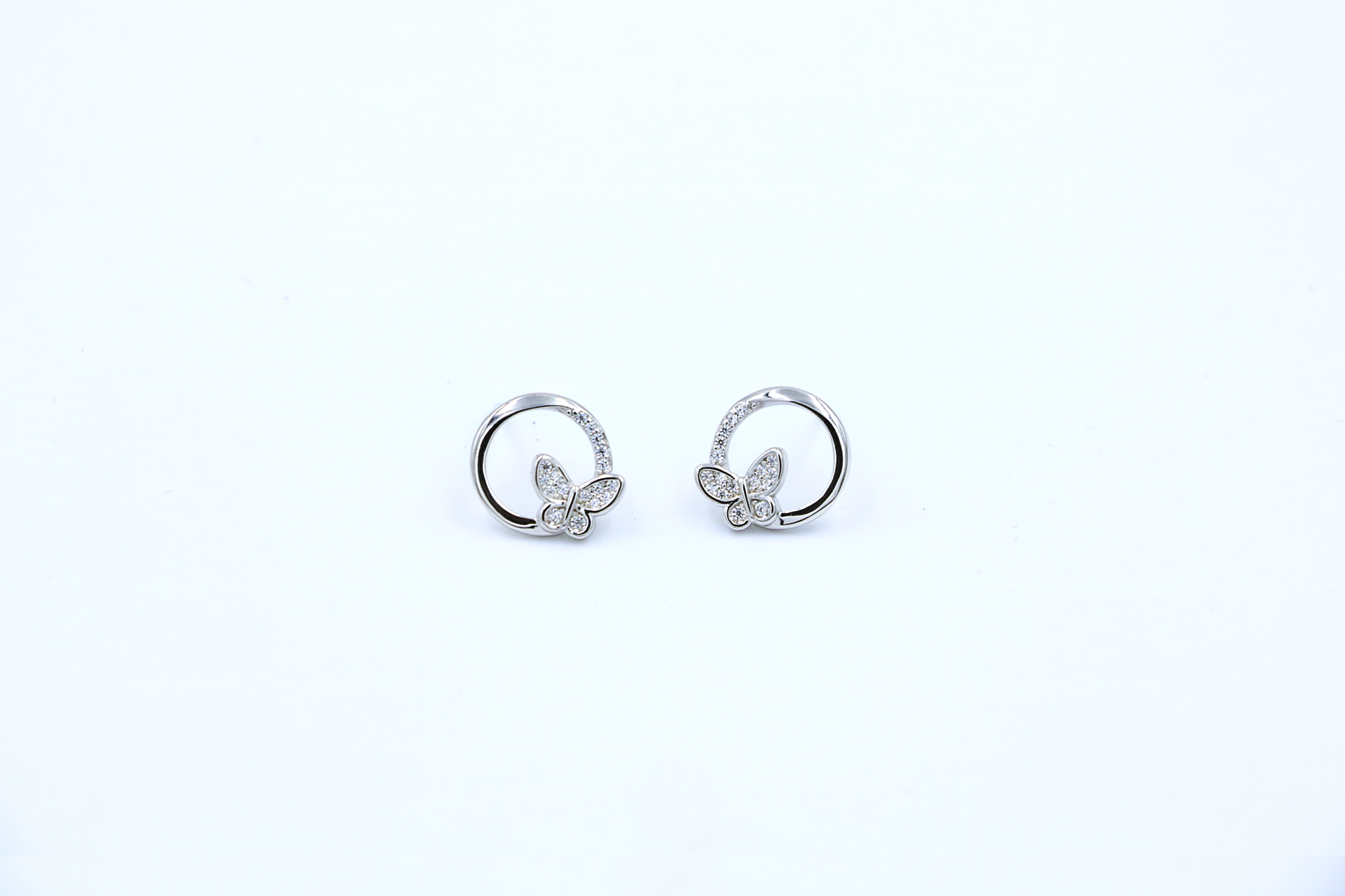 Piya Wing Hoops