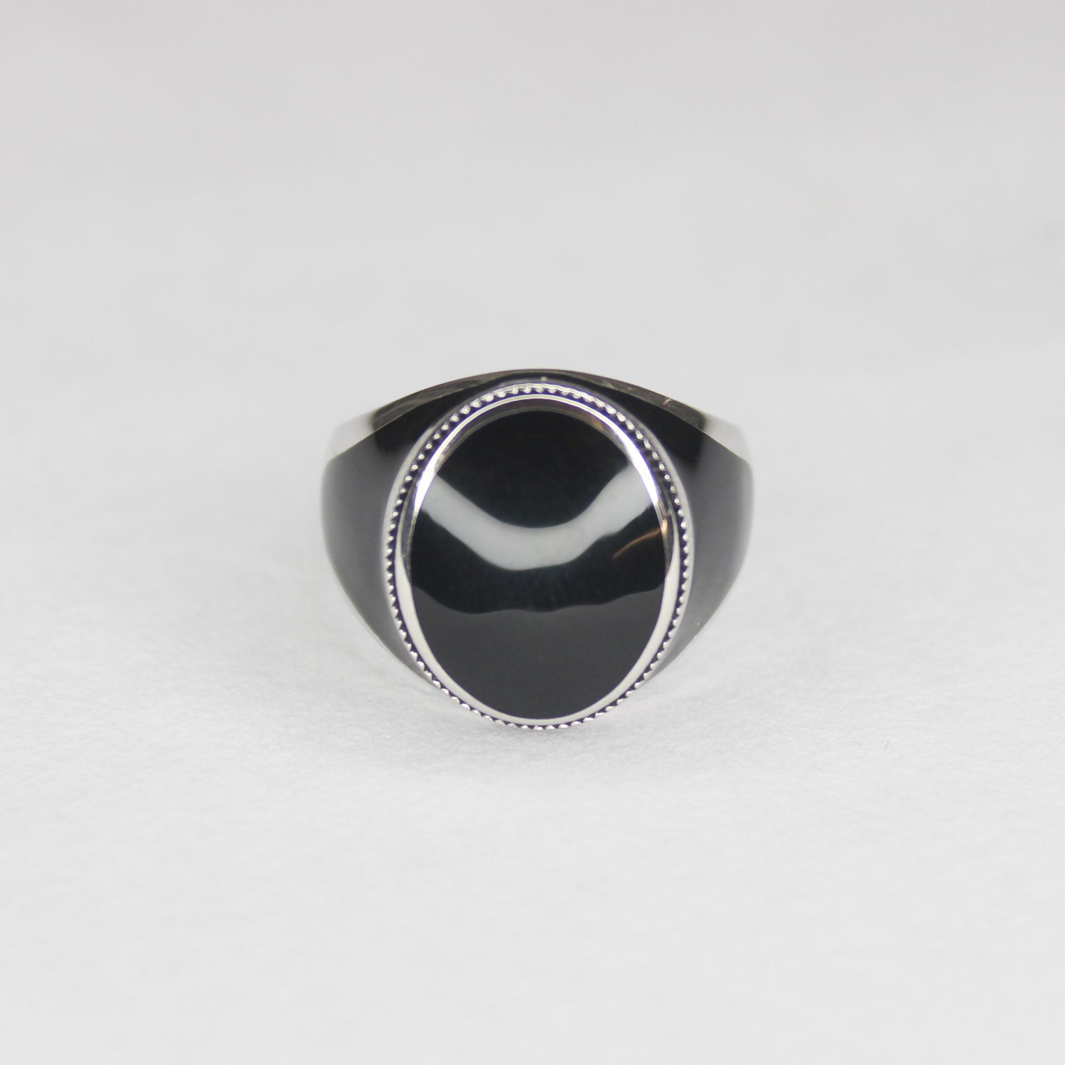 Onyx Oval Signet