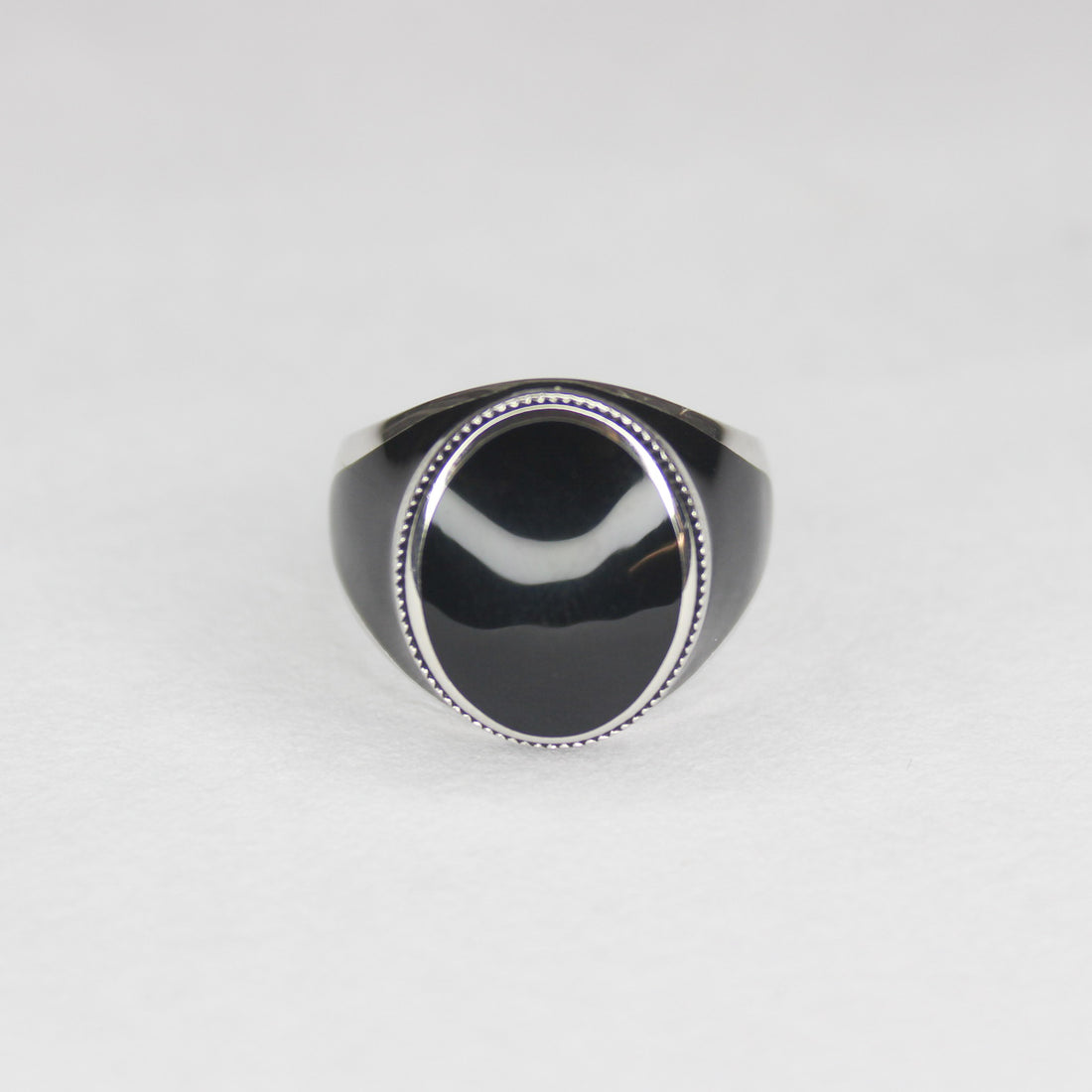 Onyx Oval Signet