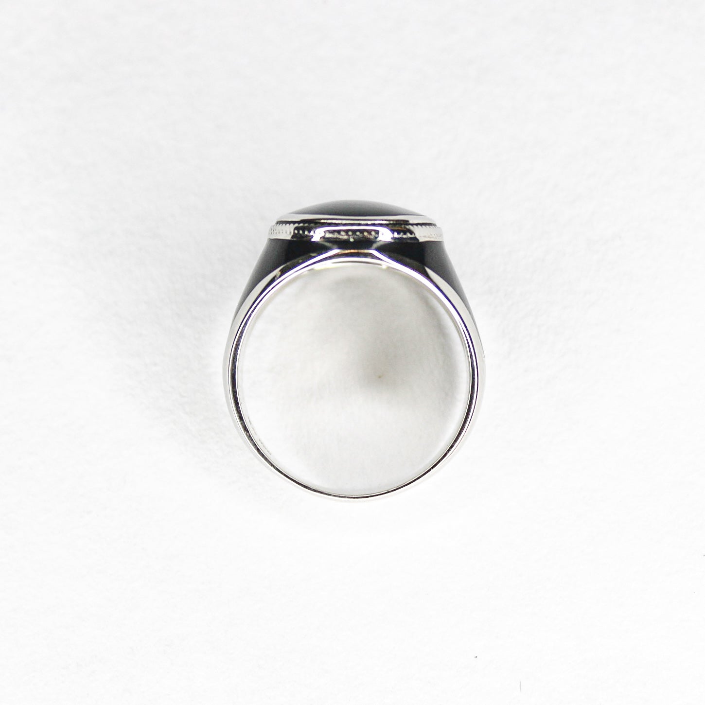 Onyx Oval Signet