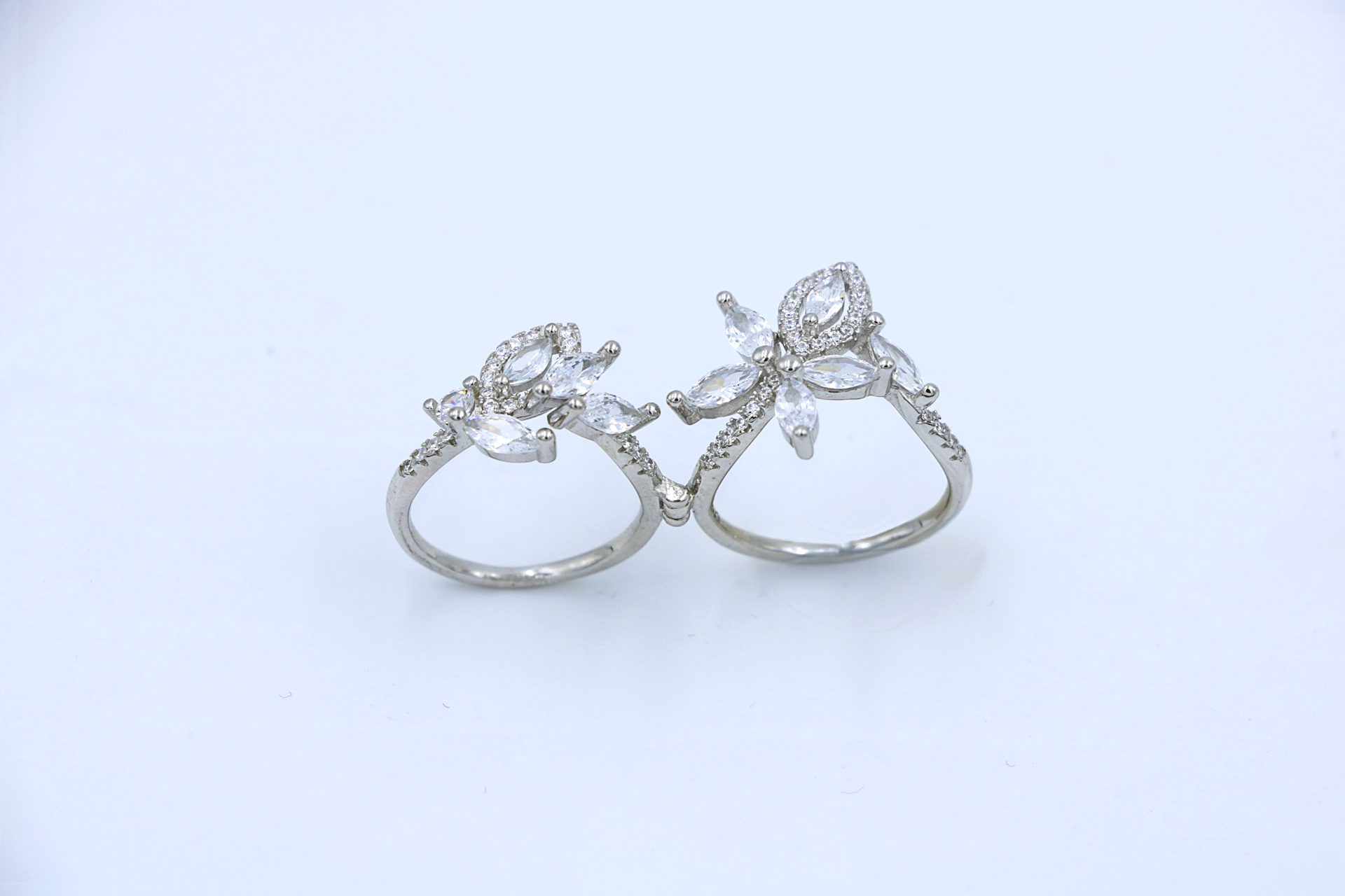 Fleuria Vine Ring
