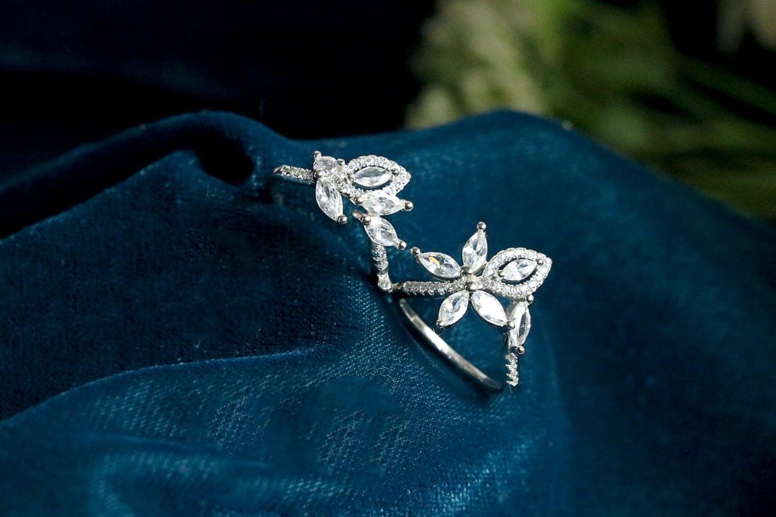 Fleuria Vine Ring