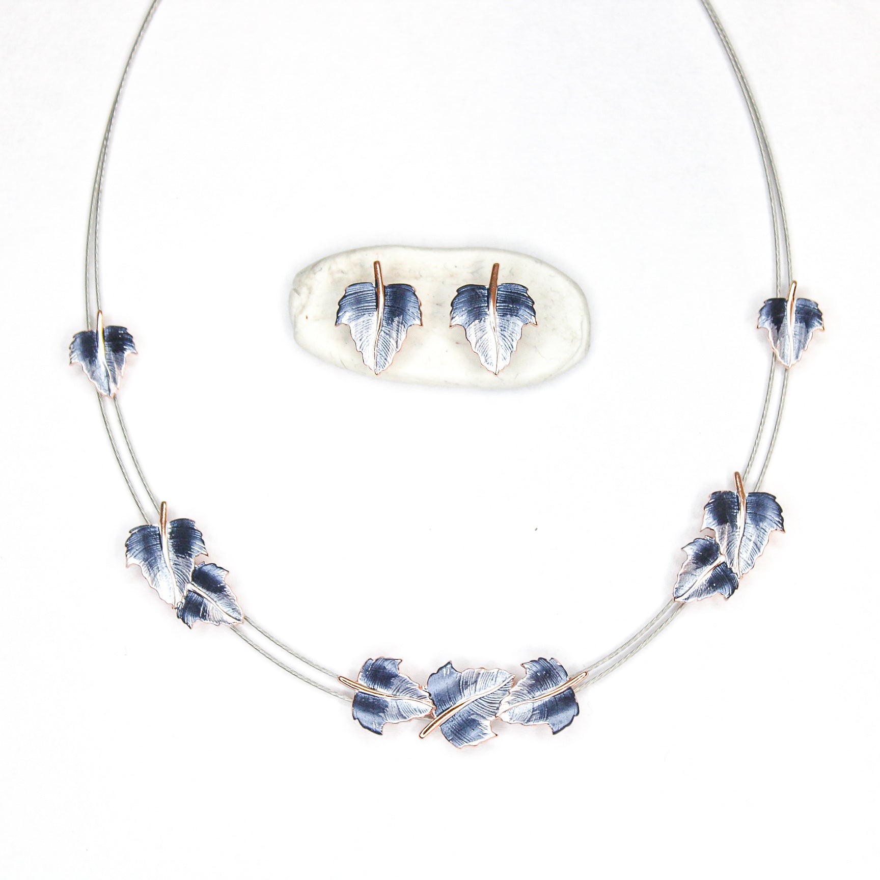 Blue Radient Leaf Turkish Set