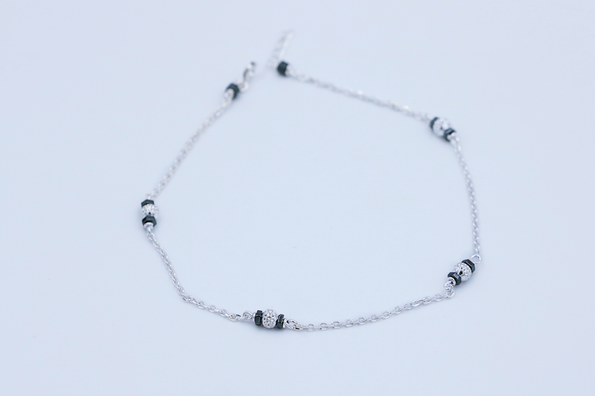 Onyx Gleam Anklet