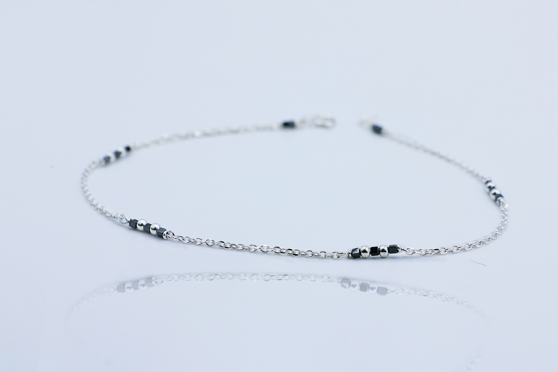 Lunara Whisper Anklet