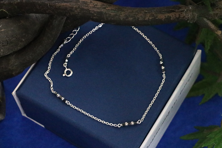 Lunara Whisper Anklet